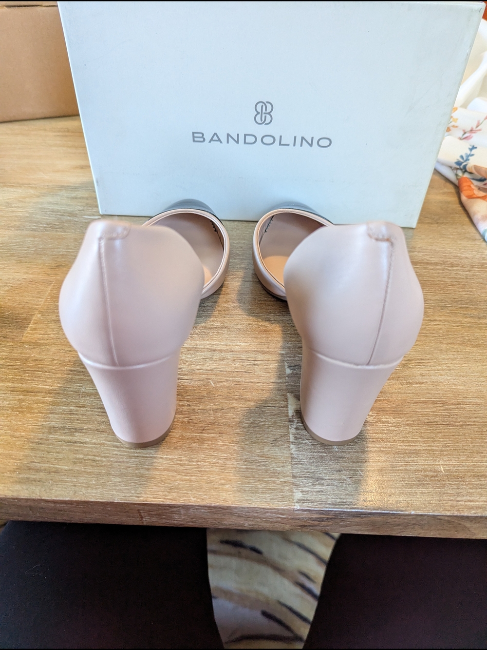 Bandolino Two-Tone Nude and Black Cap-Toe Pumps - Picture 4 of 13